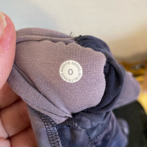 lululemon align shorts - Picture 4 of 7